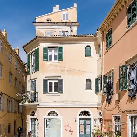 Joy's Martin In Corfu Old Town Apartment